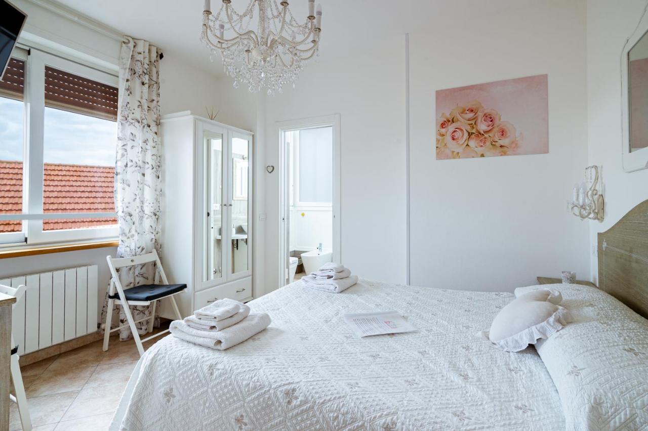 "6 In Centro" Guest House Сан Ремо Екстериор снимка