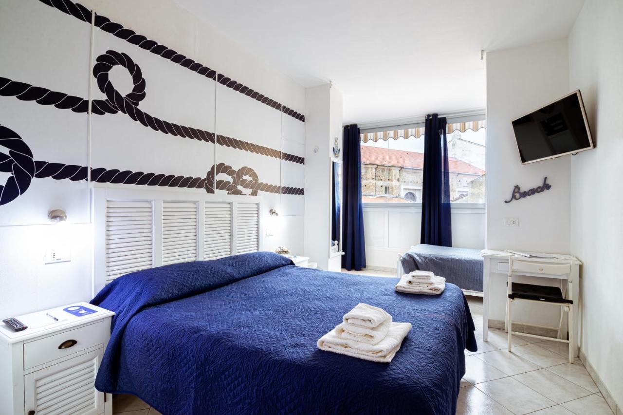 "6 In Centro" Guest House Сан Ремо Екстериор снимка