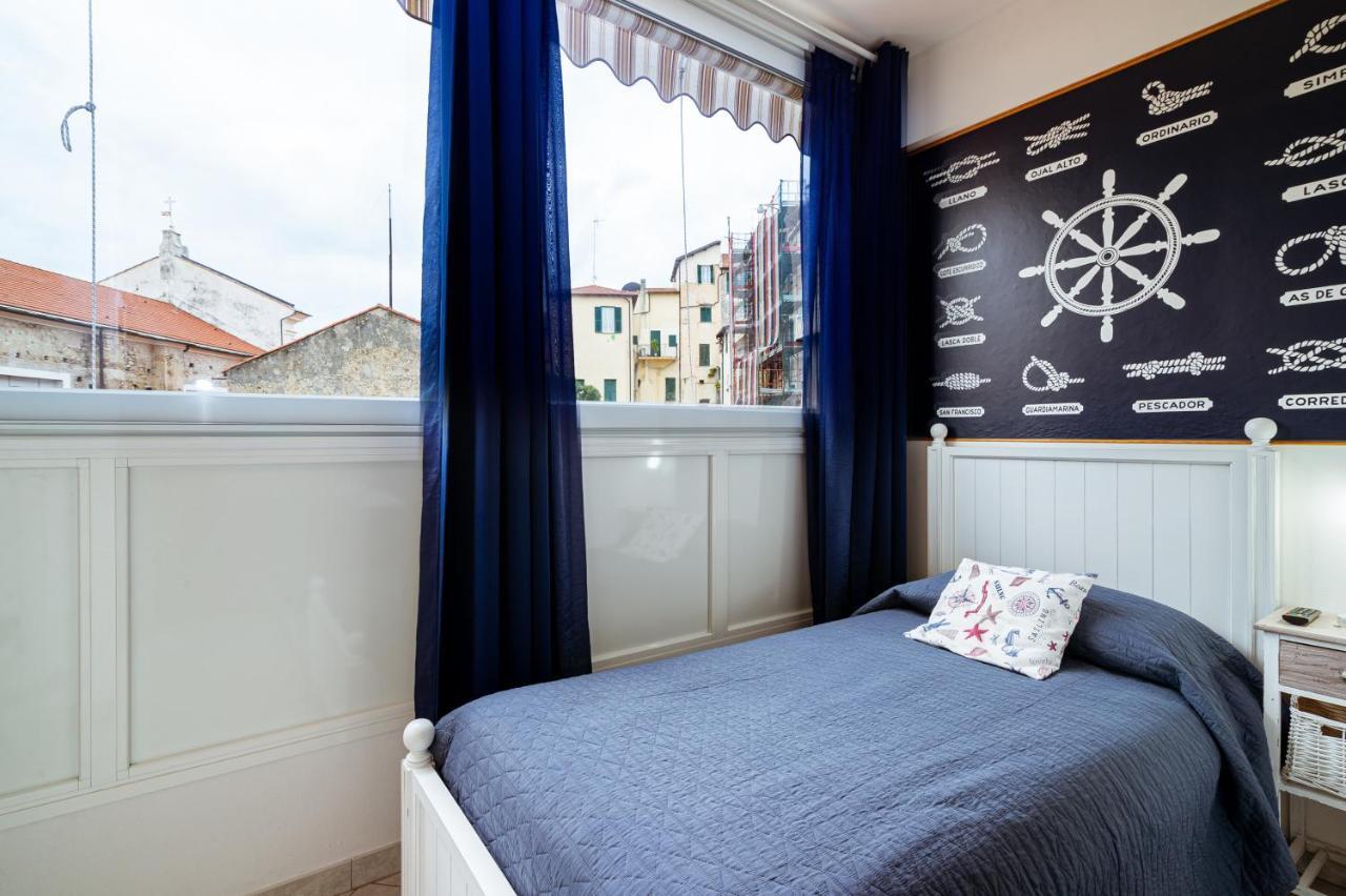"6 In Centro" Guest House Сан Ремо Екстериор снимка