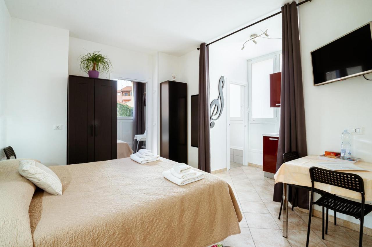 "6 In Centro" Guest House Сан Ремо Екстериор снимка
